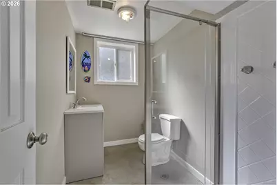 704 NE Linden Ave, Hillsboro, OR 97124 - Photo 26