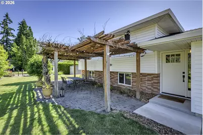 704 NE Linden Ave, Hillsboro, OR 97124 - Photo 4