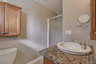 704 NE Linden Ave, Hillsboro, OR 97124 - Photo 18