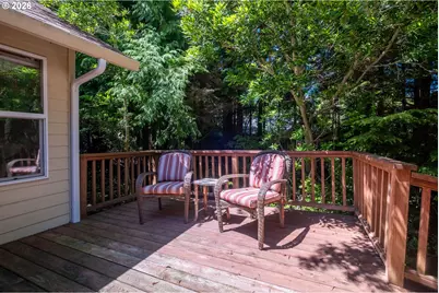 95 SW Cormorant, Depoe Bay, OR 97341 - Photo 36