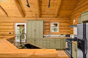 7833 SW Larch St, Portland, OR 97223 - Photo 10