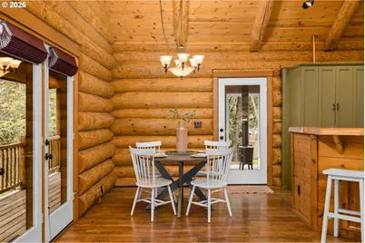 7833 SW Larch St, Portland, OR 97223 - Photo 8