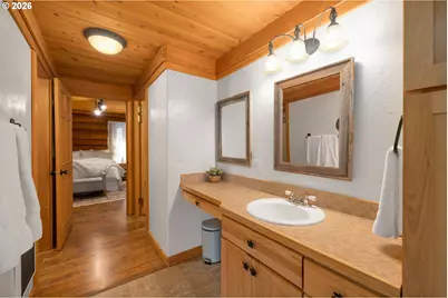 7833 SW Larch St, Portland, OR 97223 - Photo 18