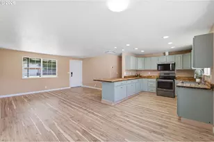 1705 Brewer Ave, Eugene, OR 97401 - Photo 8