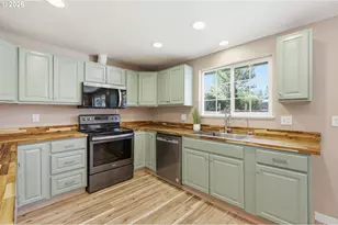 1705 Brewer Ave, Eugene, OR 97401 - Photo 12