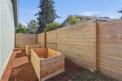 1705 Brewer Ave, Eugene, OR 97401 - Photo 30