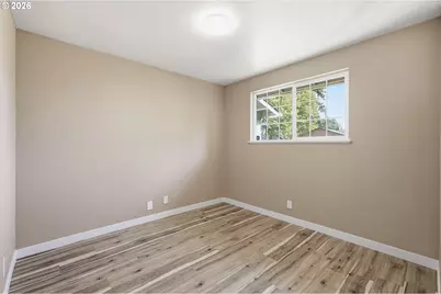 1705 Brewer Ave, Eugene, OR 97401 - Photo 22