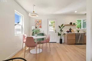 1905 NE Saratoga St, Portland, OR 97211 - Photo 10