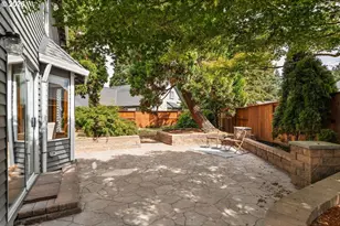5525 NW Peregrine Pl, Portland, OR 97229 - Photo 36