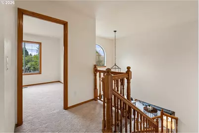 5525 NW Peregrine Pl, Portland, OR 97229 - Photo 22