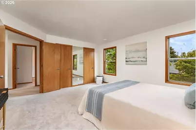 5525 NW Peregrine Pl, Portland, OR 97229 - Photo 24