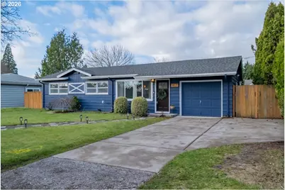 18121 SE Lincoln St, Portland, OR 97233 - Photo 1