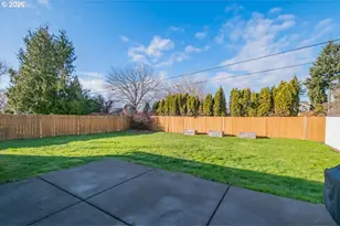 18121 SE Lincoln St, Portland, OR 97233 - Photo 34