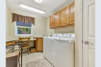 702 SW Juniper Ave, Warrenton, OR 97146 - Photo 14