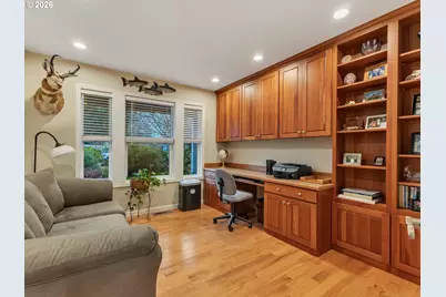 702 SW Juniper Ave, Warrenton, OR 97146 - Photo 10