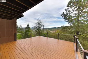 725 SE Summit Dr, Roseburg, OR 97470 - Photo 22