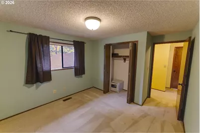 725 SE Summit Dr, Roseburg, OR 97470 - Photo 16