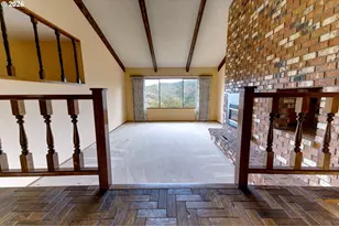 725 SE Summit Dr, Roseburg, OR 97470 - Photo 6