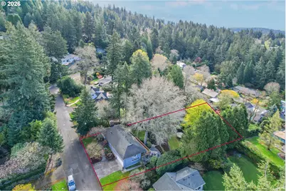 2400 SW Richardson St, Portland, OR 97239 - Photo 44