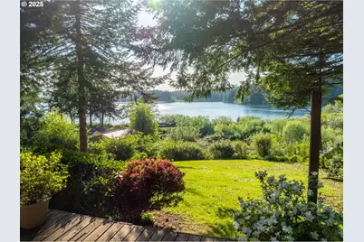 83049 Siltcoos Station Rd, Westlake, OR 97493 - Photo 2