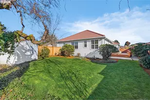 2120 Ashbury Dr, Eugene, OR 97408 - Photo 44