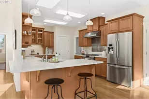 2120 Ashbury Dr, Eugene, OR 97408 - Photo 2