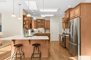 2120 Ashbury Dr, Eugene, OR 97408 - Photo 16