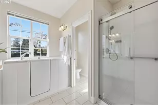 2120 Ashbury Dr, Eugene, OR 97408 - Photo 32