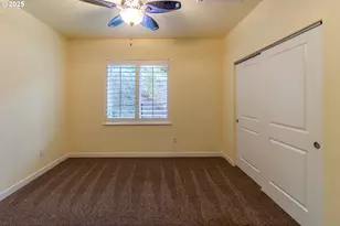 1851 NE Alameda Ave, Roseburg, OR 97470 - Photo 18