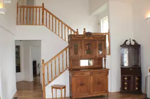 439 Chandler Dr, Roseburg, OR 97471 - Photo 2