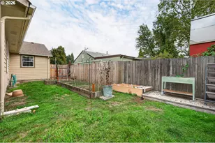 4470 Royal Ave, Eugene, OR 97402 - Photo 42