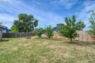 335 E Beebe Ave, Hermiston, OR 97838 - Photo 18