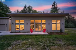 956 Paine Rd, Castle Rock, WA 98611 - Photo 2