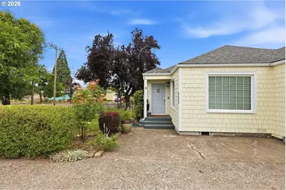 583 17th St, Springfield, OR 97477 - Photo 6