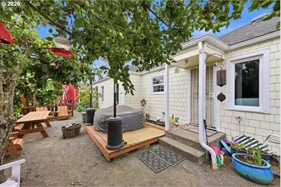 583 17th St, Springfield, OR 97477 - Photo 34