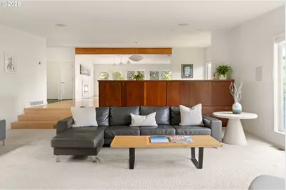 3840 SW Martins Ln, Portland, OR 97239 - Photo 8