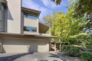 3101 McNary Pkwy, Lake Oswego, OR 97035 - Photo 1
