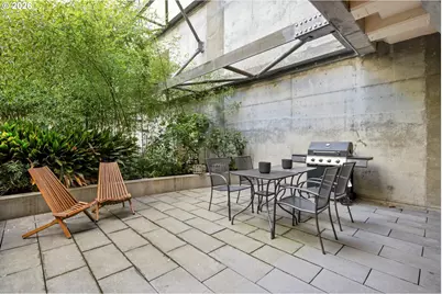 1400 NW Irving St #322, Portland, OR 97209 - Photo 20