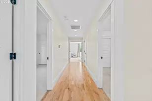 4064 N Court Ave, Portland, OR 97227 - Photo 14