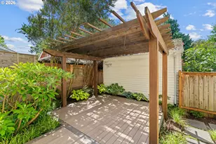 4064 N Court Ave, Portland, OR 97227 - Photo 32