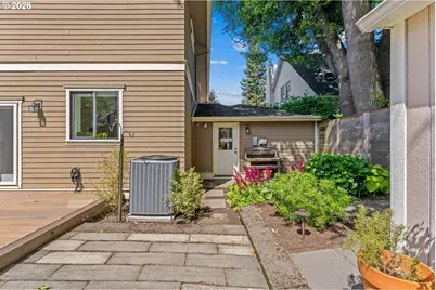 4064 N Court Ave, Portland, OR 97227 - Photo 38