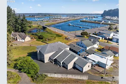 954 Beach Blvd, Winchester Bay, OR 97467 - Photo 1