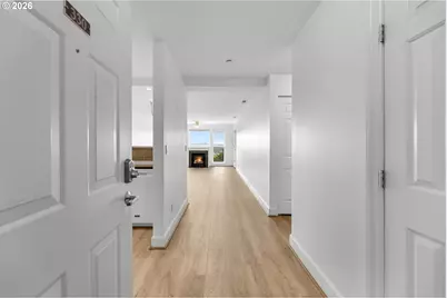 520 SE Columbia River Dr #330, Vancouver, WA 98661 - Photo 2