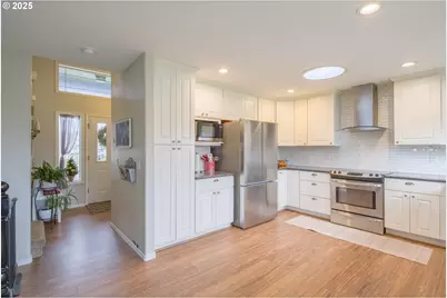 51784 SE 9th St, Scappoose, OR 97056 - Photo 8