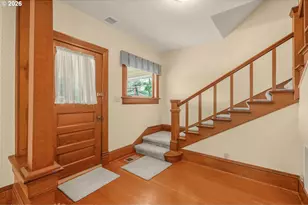 608 Locust St, Oakland, OR 97462 - Photo 4