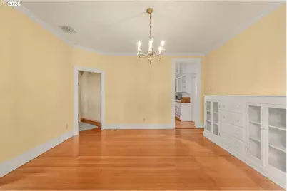 608 Locust St, Oakland, OR 97462 - Photo 12