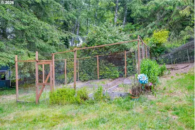 83224 Clear Lake Rd, Florence, OR 97439 - Photo 32