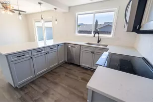 2700 S 10th St, Lebanon, OR 97355 - Photo 14