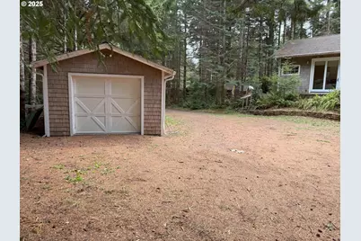 700 Quattomah Ln, Port Orford, OR 97465 - Photo 18