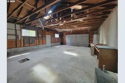 90689 Libby Ln, Coos Bay, OR 97420 - Photo 10